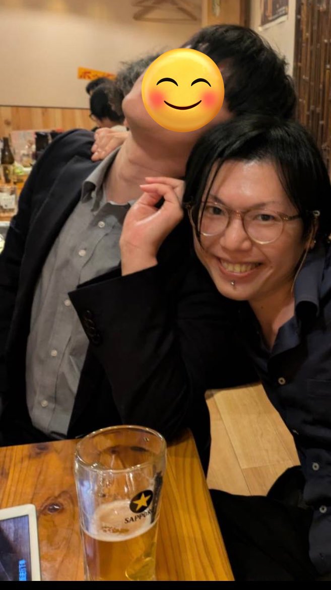 hirtgb's tweet photo. 僕は基本暗い人間なのですがお酒の力を借りれば初対面の人ともこれだけ仲良くなれます🤣🍻お酒のある世界線で本当に良かった🙏

おはようございます https://t.co/r2SUOrzzgH