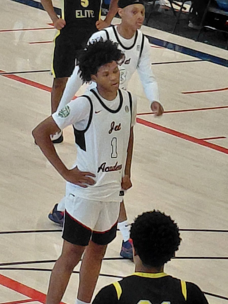 chickg3's tweet photo. Monday afternoon Eye-Catchers @NikeEYB from Jet Academy (GA) in their 93-83win over Vegas Elite- 6'6" '27 Frashad Tisby #3 (Cross Creek HS), 6'3" '28 Tai Ball #11 (Mater Lakes Academy), 6'4" '27 Justin Wise #2 (North Oconee HS) &amp; 6'4" '27 Chase Lumpkin #1 (McEachern HS). https://t.co/aeKPxmwaNR