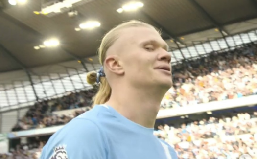 thothoafc14's tweet photo. @aoten_world @TahiriRigon @nocontextfooty Whose your daddy? whose the champs? Bottlers 🍼🍼🍼🤣🤣🤣😂😂😂 https://t.co/8C9nXnSuTb