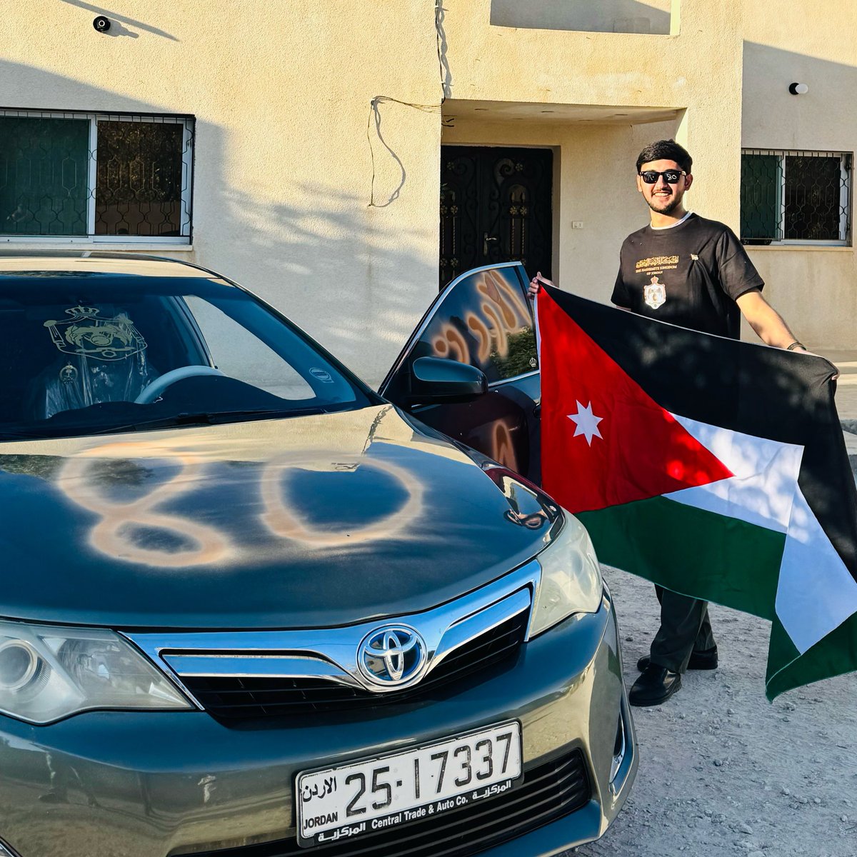 _za5y's tweet photo. 80 عاماً من الاستقلال🇯🇴❣️❣️
25-5-2026
حفظ الله الأردن ملكاً وشعباً https://t.co/tJf32wh8RS