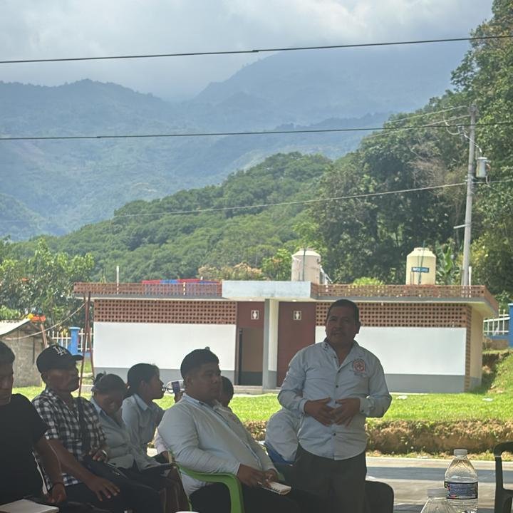 PAgraria's tweet photo. 📍 #Oaxaca 

Se llevó a cabo la asamblea regional del Centro de Atención Agraria (CDAA) de Putla Villa de Guerrero, con la asistencia de ocho comisariados ejidales y comunales, donde se analizaron las necesidades y oportunidades de la microrregión. 🤝📍 

#CDAA #AtenciónAgraria #DesarrolloRegional #PropiedadSocial #TrabajoTerritorial