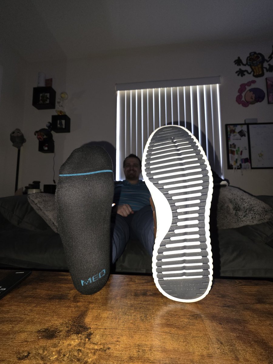NikeShoxLover1's tweet photo. It's the best of both worlds, boys. Take your pick and start licking https://t.co/SyFH7aBx15