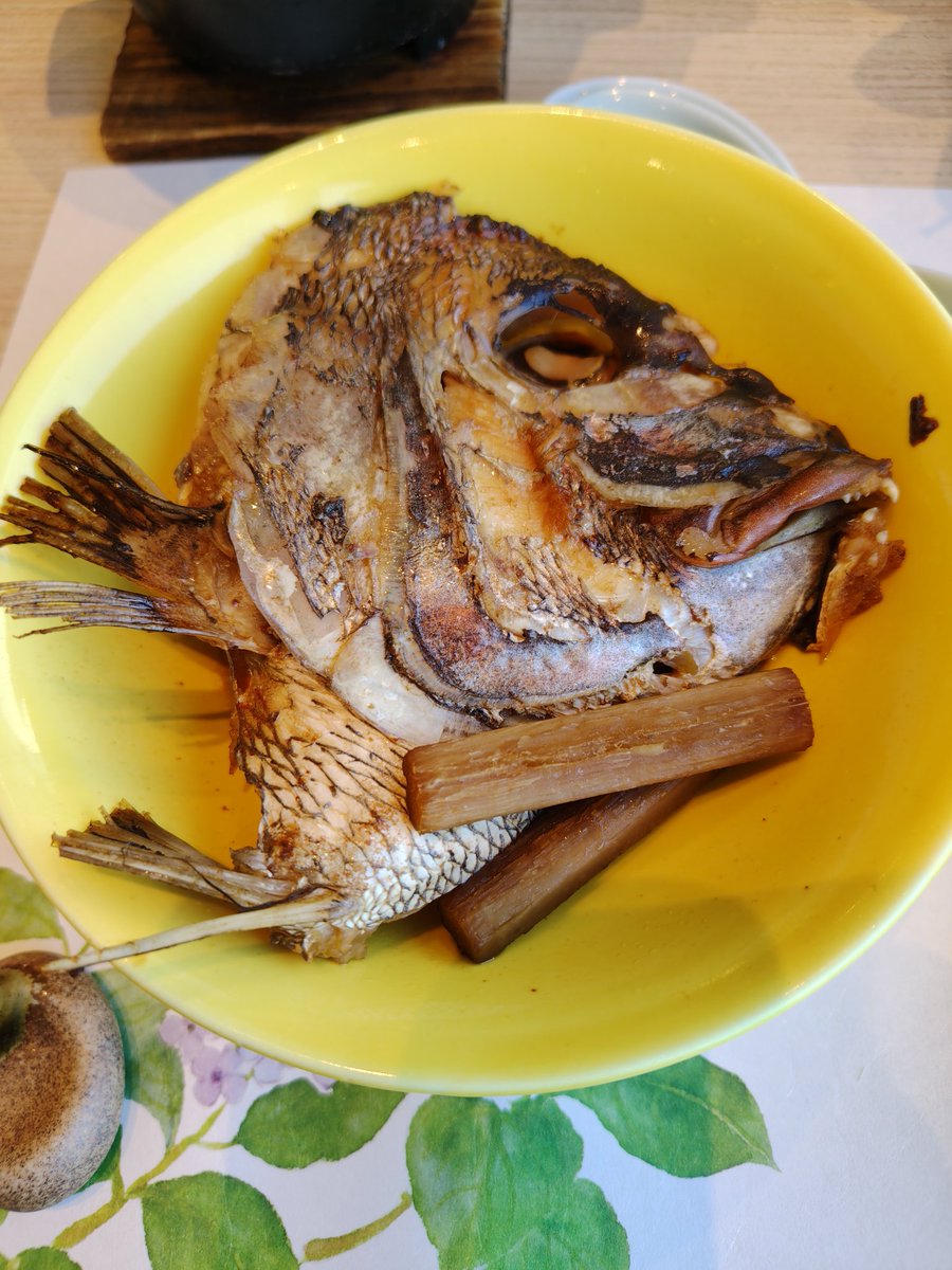 three0821's tweet photo. 期待してた夕食はそうでもなかった https://t.co/2MI8OJArru