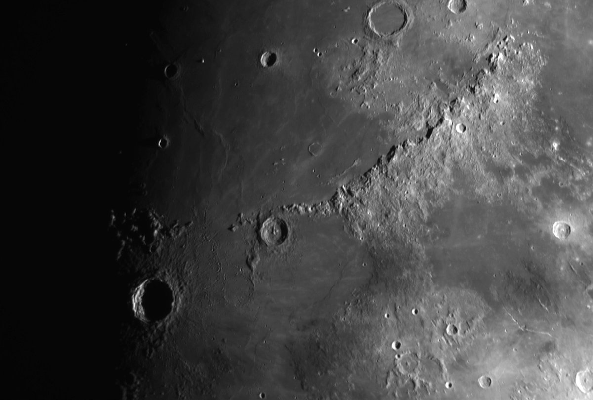 Barnfried's tweet photo. @DrLutzBoehm Richtig so! Immer feste druff 🤘😎🔭📷 https://t.co/ZEPw9HLU4R