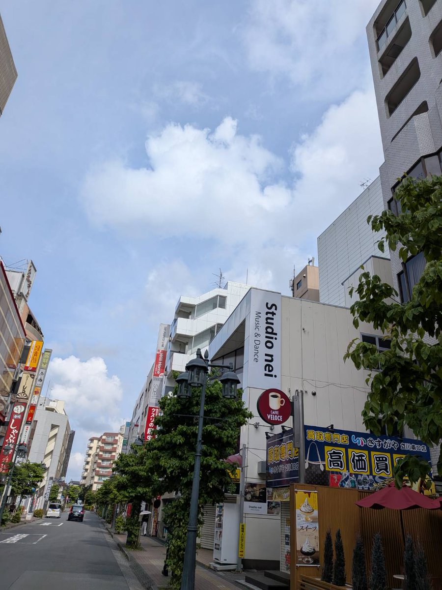 立川スタジオネイです 本日も10時OPEN！ 今朝の立川はくもり☁️ 最高