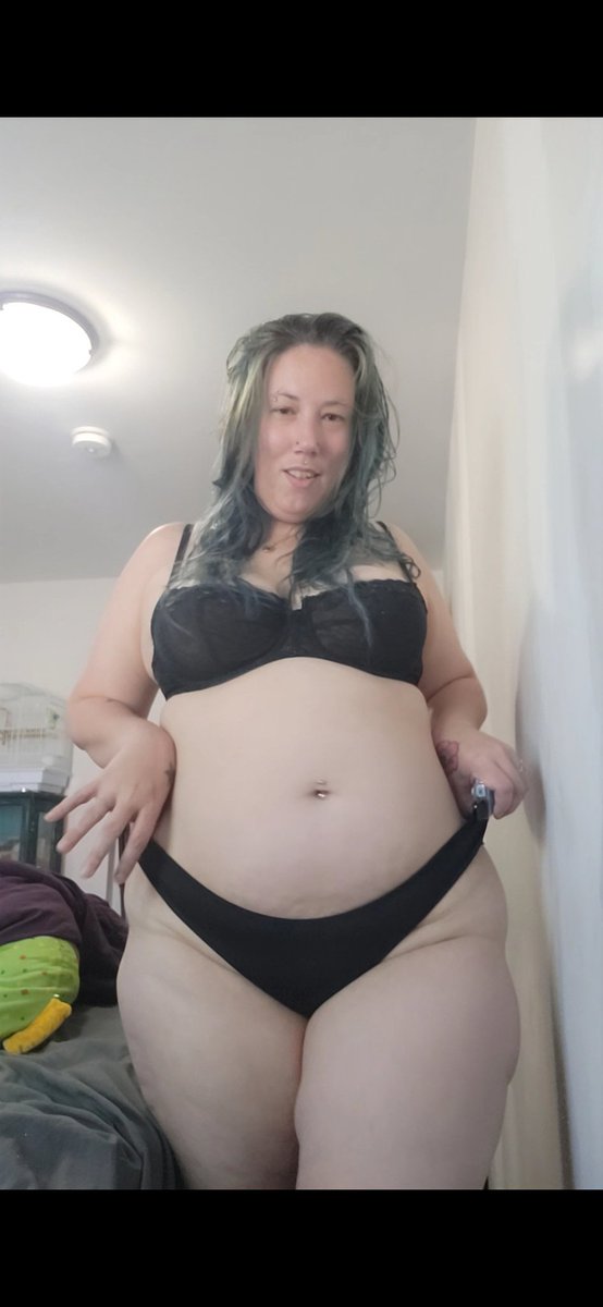 ThicknDesirable's tweet photo. Lets try this again, since x is deciding to be a b!tch and put temporary labels on my posts for inauthenthic behavior 🫠🙃 

Ive been on a hiatus due to the struggles of a chronically ill baddie 🤪 
If you can see me, interact with this post 🫶🏻🫶🏻🫶🏻 https://t.co/o0NobwSLHt