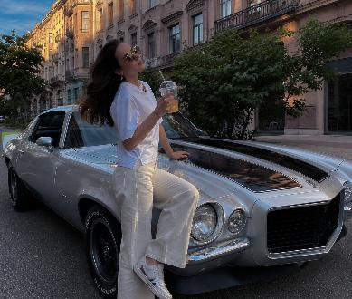 Marian82000's tweet photo. Do you still appreciate people who admire timeless classics, vintage muscle cars, and the beauty of old-school craftsmanship? 🚘✨ https://t.co/OYBGnvvNZP