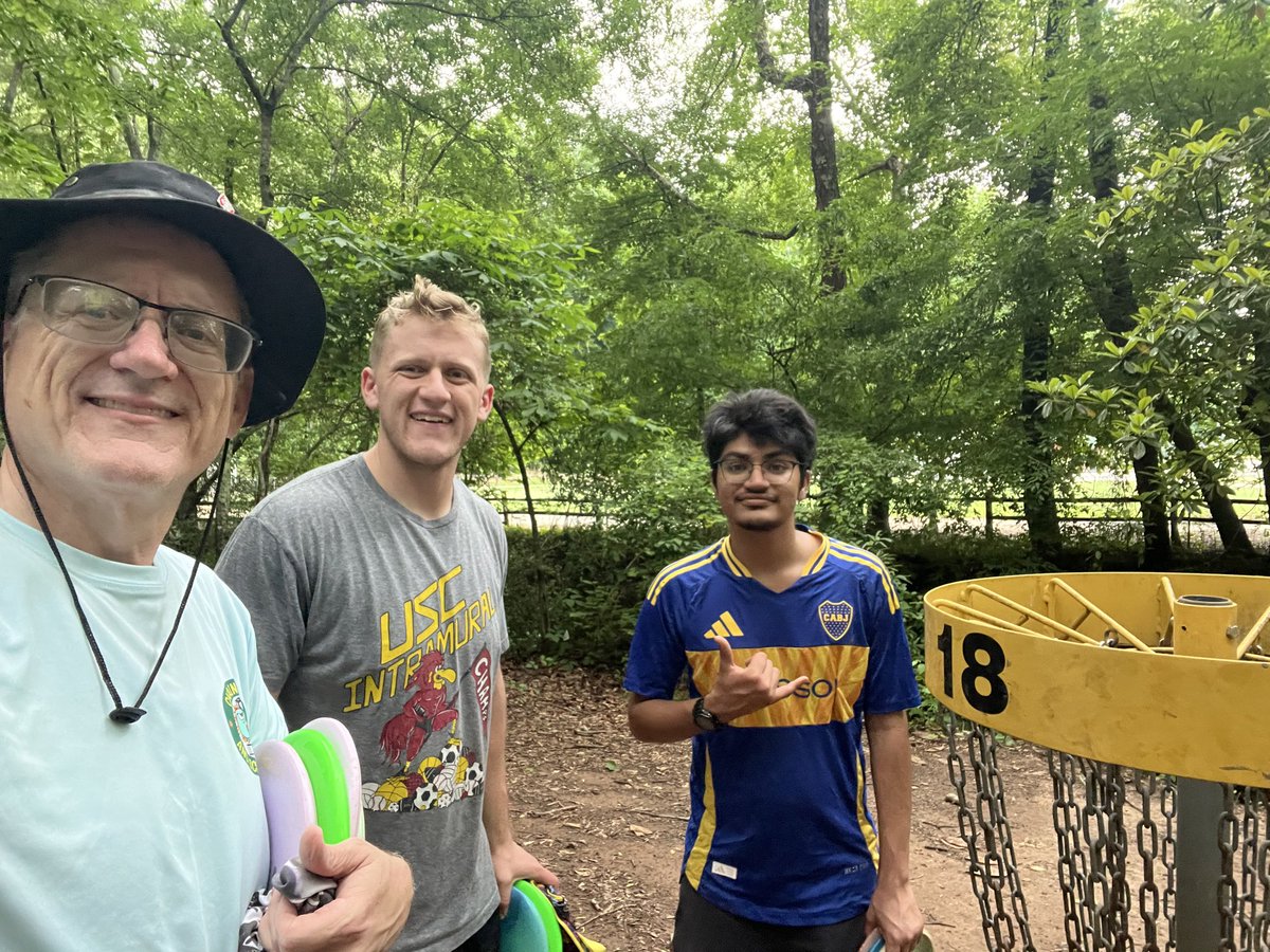 Disc Golf Guru tweet media