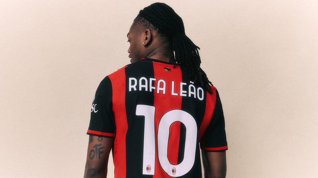Ilya Milan Rabinovich 🔴⚫ #Ibraout #RedBirdOut tweet media
