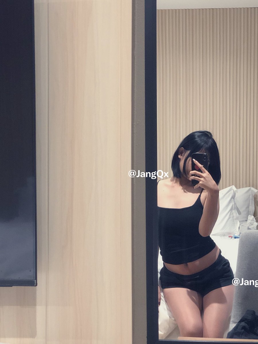 JangQx's tweet photo. กลับก่อนนะรัชดา🫠 https://t.co/BKS63qZXm2