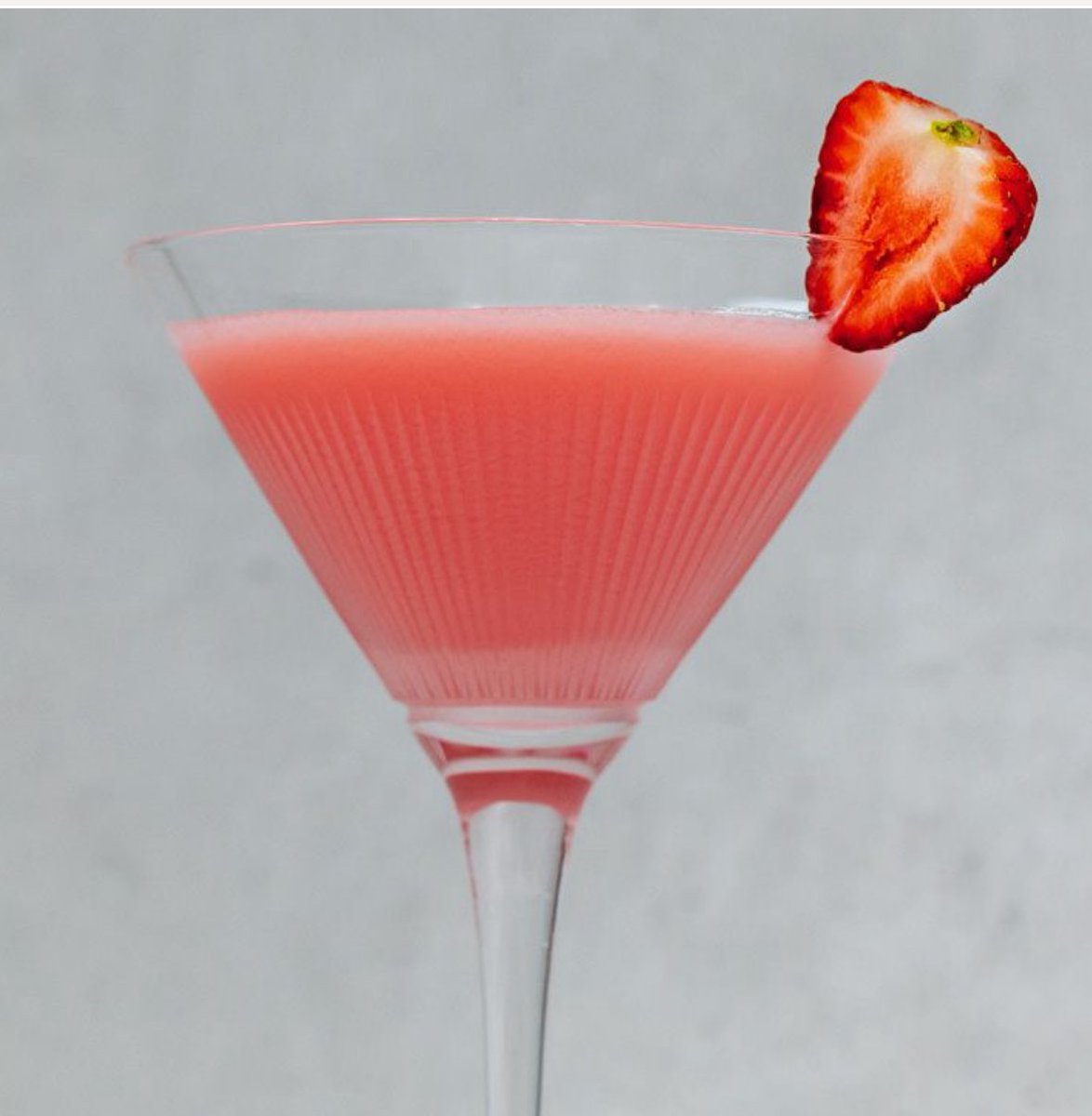 inherwritemind's tweet photo. Poquito is not officially open tonight #chilltent but if mew have wended mew way back from #Purrtuga and #TeaPawty and need a sip, I have Cardamom/Orange Tinis and Strawberries &amp; Cream to help mew wind down with 💖Kose 🏜️ #CactusGulch #chilltent #WuggieCommunity https://t.co/vxjIW2VbMb