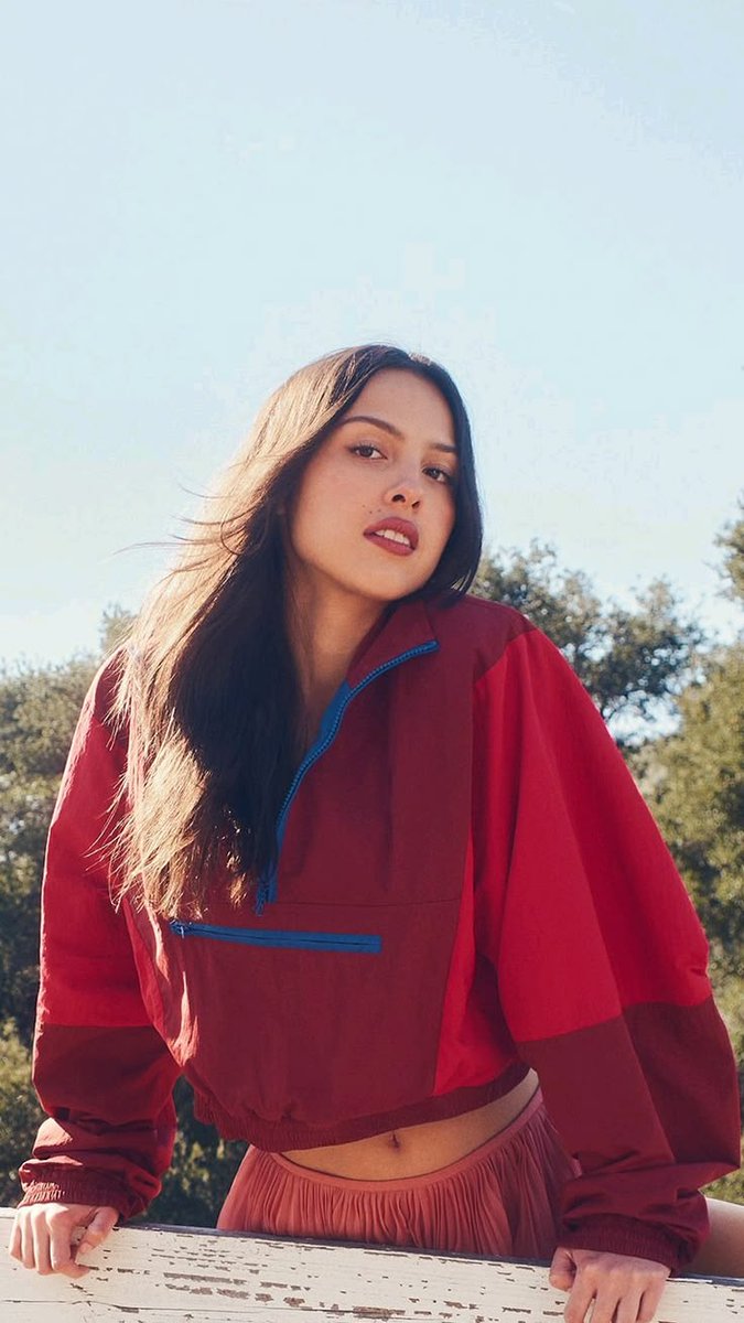 oliarchives's tweet photo. THE olivia rodrigo. https://t.co/a4i7cLptOt