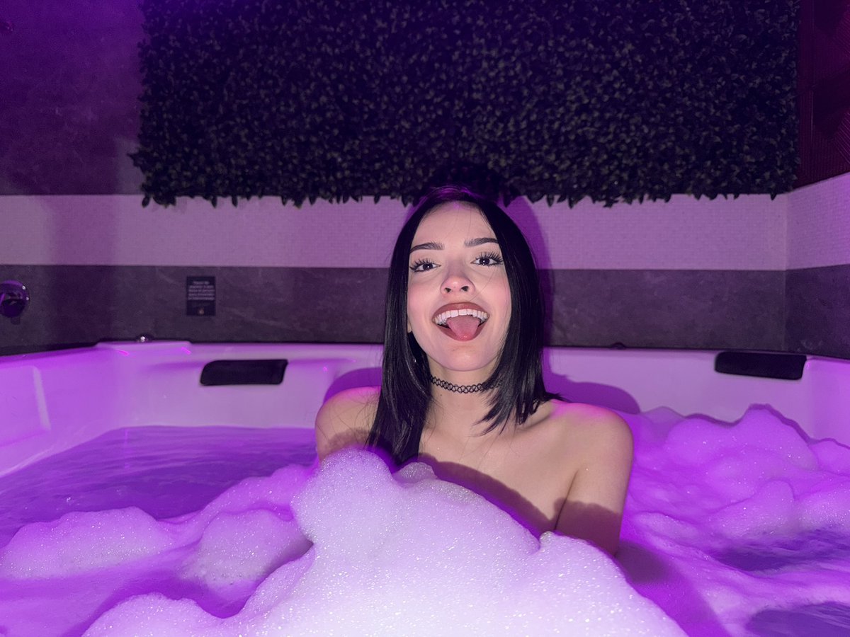 Hannia 🧛🏻‍♀️🥷🏻 tweet media