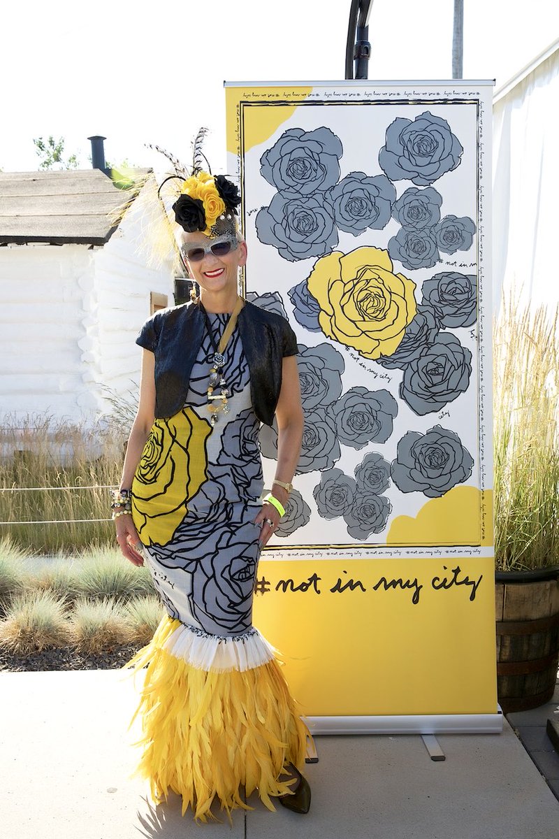 NIMCAlly's tweet photo. Thank You, Dr. Diana Monea 💛
For years, Dr. Diana Monea has been a steadfast ally of #notinmycity . At her beautiful optometry clinic, she proudly displays the yellow rose, a powerful symbol of hope, awareness, and support for those who have been trafficked and are vulnerable. https://t.co/OfCPqDAcxC