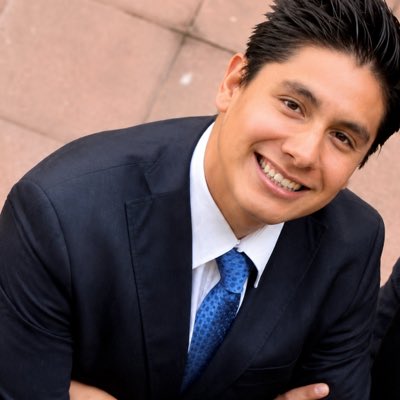 Oscar46958519's tweet photo. #NuevaFotoDePerfil https://t.co/R71z8yfOQG
