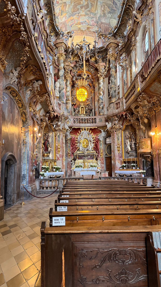 klcmno's tweet photo. Günah olmayacaksa güzel kilise yapmışlar :) https://t.co/5SqG8DBjAe