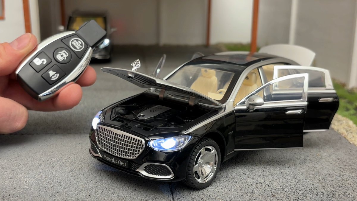 justsomemodels's tweet photo. 1:24 Mercedes-Maybach S680 with remote controlled doors
Full review on Youtube: https://t.co/EP5KKifjdF
#mercedes #mercedessclass #mercedesmaybach #maybach #s680 #sclass #remotecontrol #rccar #124scale #diecast #modelcar #miniature #toycars #toycar #toys #justsomemodels https://t.co/QIcEwgAb5D