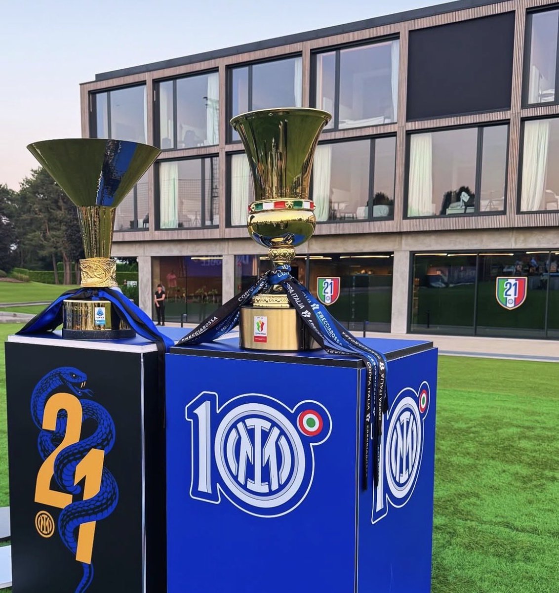 Alessandro tweet media