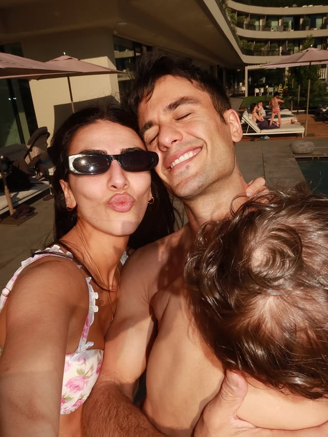 DebraC82's tweet photo. Sempre e per sempre la mia famiglia del cuore 🫀💫 https://t.co/8OYX2xi1Wi