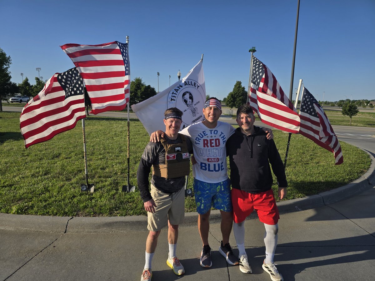 F3Titanalley's tweet photo. Great Memorial Day triple murph led by 3 HIM. Thank you @bvail1981, @papiofo, and @MrChrisCurry for reminding us what Memorial Day is all about. 
3 🔨 tripled up! Maybe a 4th &amp; 5th that tripled, depending who you ask.

Up next: VQ Alert 🚨 Writeoff

@F3SarpySwagger @F3Omaha https://t.co/i1CTEVGASl