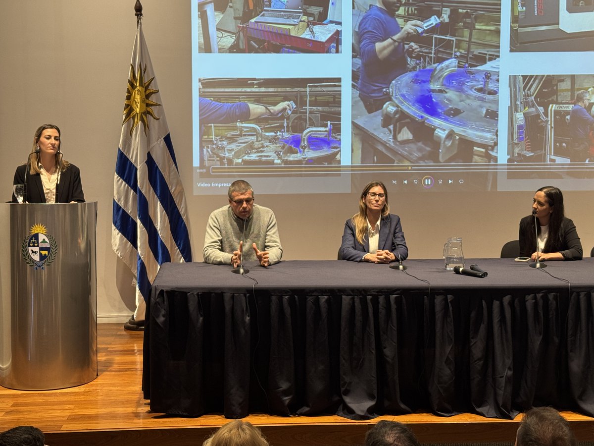 ANDEUruguay's tweet photo. 🚀 Lanzamos la cuarta edición del programa de Desarrollo de Proveedores Nacionales de UPM.

Una iniciativa que busca fortalecer y potenciar empresas nacionales, mejorando su competitividad y acompañando su desarrollo como proveedoras de UPM 🤝

Esta edición cuenta con dos modalidades y en esta oportunidad, se lanzó la primera que está orientada a apoyar el desarrollo y testeo de productos o procesos innovadores con potencial de aplicación en sectores priorizados por UPM.

👉Del lanzamiento participaron nuestro presidente, @Juani_Dorrego; la ministra @FcardonaUy, en representación del @MIEM_Uruguay; el director de @oppuruguay, Rodrigo Arim; y el gerente general de @UPMUruguay Fray Bentos, Federico Mantiñan.

Seguimos impulsando capacidades y nuevas oportunidades para las empresas nacionales. ✨.