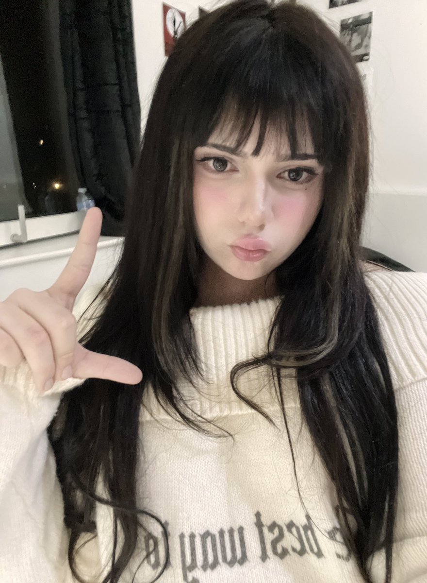 vivi ೀ ࣪ ˖ tweet media
