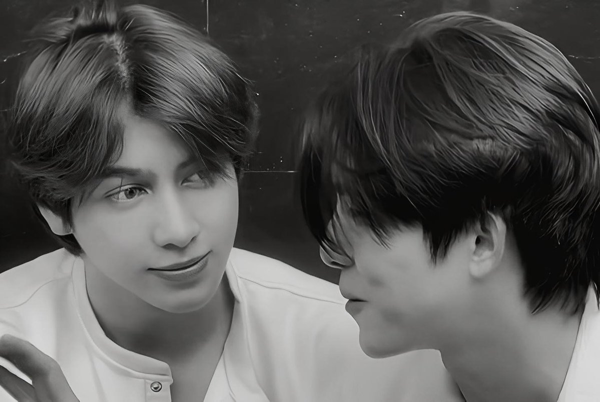 𝘭𝘢𝘶𝘳𝘪𝘴𝘢 ִֶָ ลลินสา 巫 tweet media