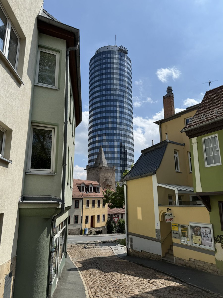 oldfox47's tweet photo. #jena #jenoptik #deutschland #germany https://t.co/uIe2aT0yLl