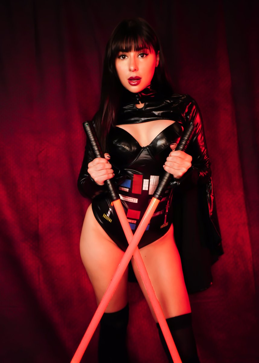lunarexxasmr's tweet photo. want to come to the dark side with me? https://t.co/hMN7hrX8jx