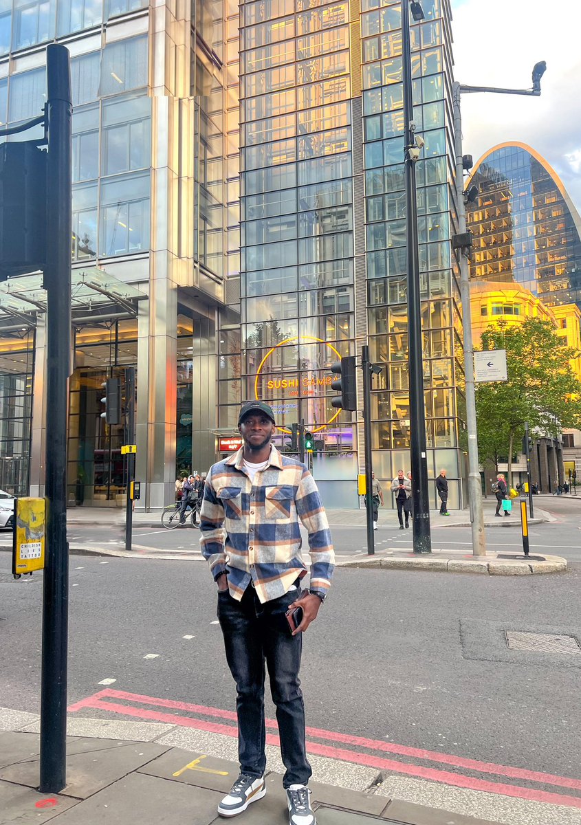 kennyearn's tweet photo. Not every season feels rewarding.
But growth is often quiet before it becomes visible.

#London #arsenal #explore #uklifestyle #kennyearn https://t.co/bScR3YTwDR