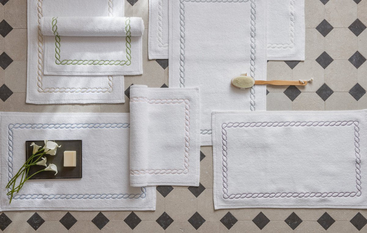 FigLinens's tweet photo. Classic Chain Small Bath Rug by Matouk https://t.co/BzuLDyakcJ
 #figlinenswestport #Figlinensandhome https://t.co/IO0ge9bI8F