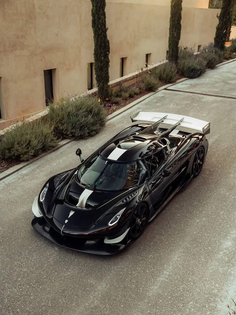 CarCultureCC's tweet photo. Koenigsegg Jesko 🖤 https://t.co/vV334HcdDw