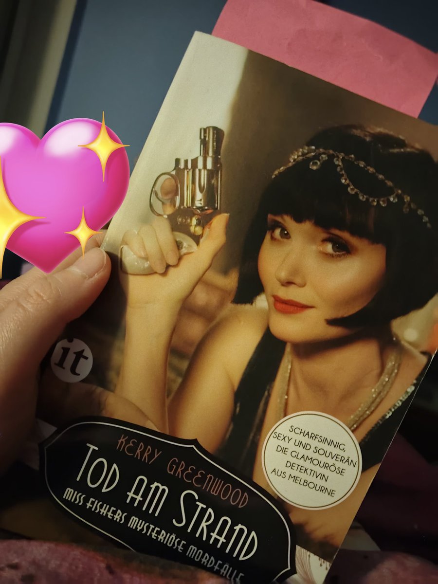 Liz 🎀📚 tweet media
