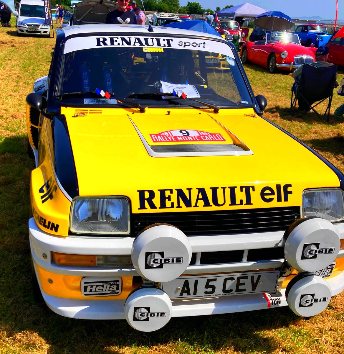 BlakePlastering's tweet photo. Engine Type: 1.4-litre (1,397cc) inline 4-cylinder, 8-valve OHV (Cleon-Fonte).
Induction: Single-barrel Solex 32 DIS carburettor with a Garrett T2 turbocharger.
Maximum Power: 120 bhp (88 kW)@ 5,750 rpm.
Maximum Torque: 165 Nm (122 lb-ft)@ 3,750 rpm.0–60 mph: 7.5 seconds. 128mph https://t.co/ZJBxFTaFZi