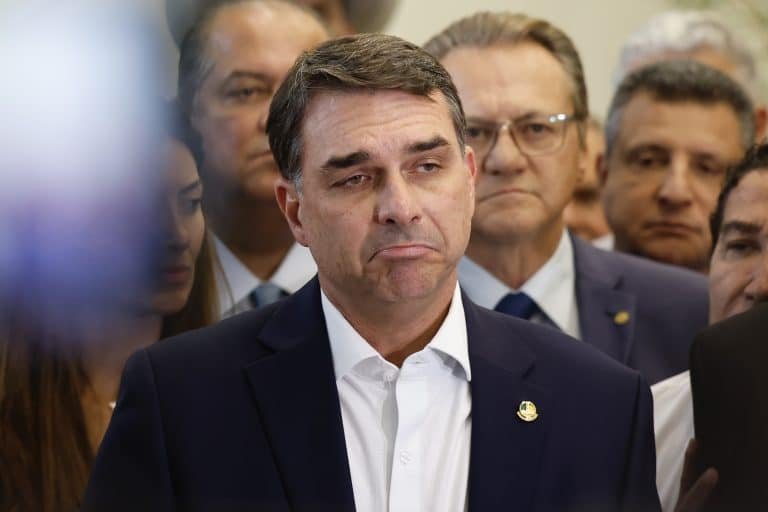 Notícias Paralelas tweet media