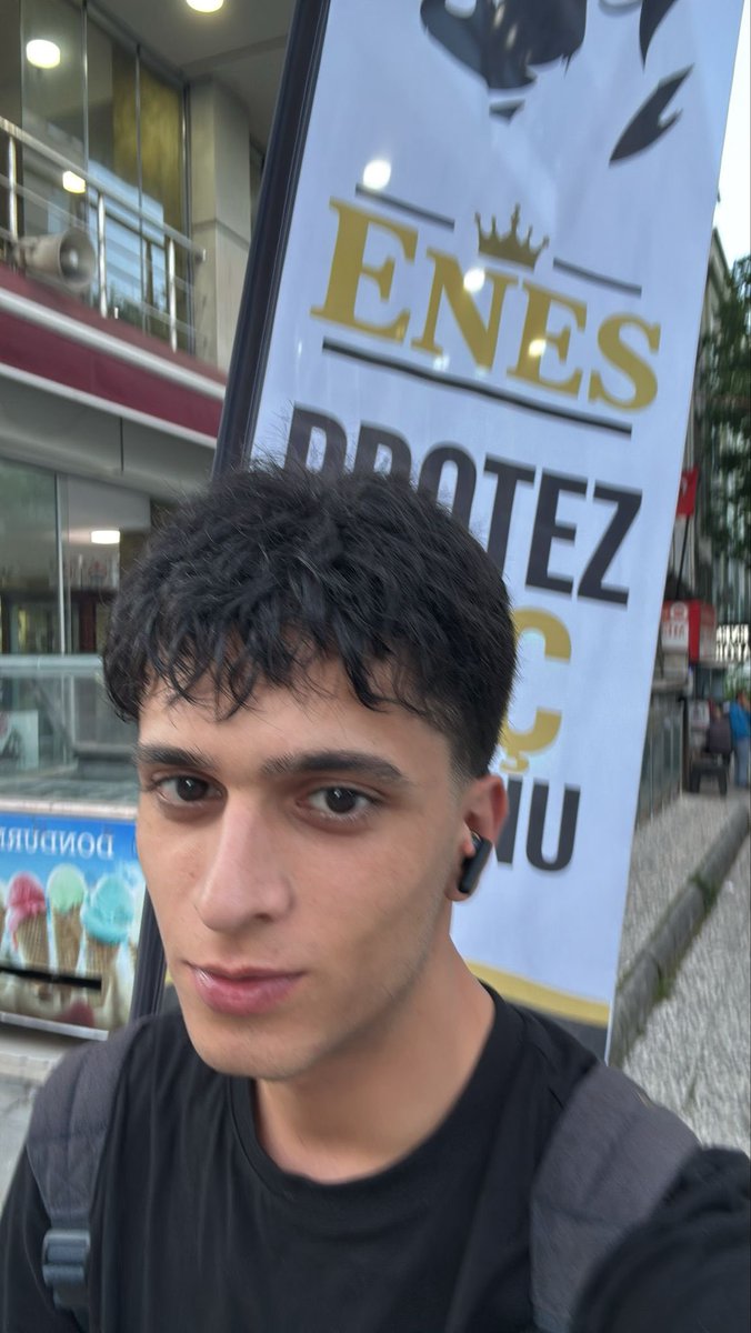 kalbiminennazliyerindeyerinvarderindebilsendeolur tweet media