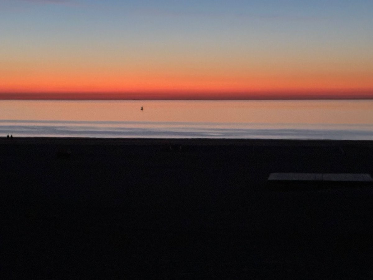boevrie's tweet photo. 24 mei #Vlieland bij #Badhuys wat een geweldige lucht boven de #Noordzee https://t.co/rrTvnkxm0d