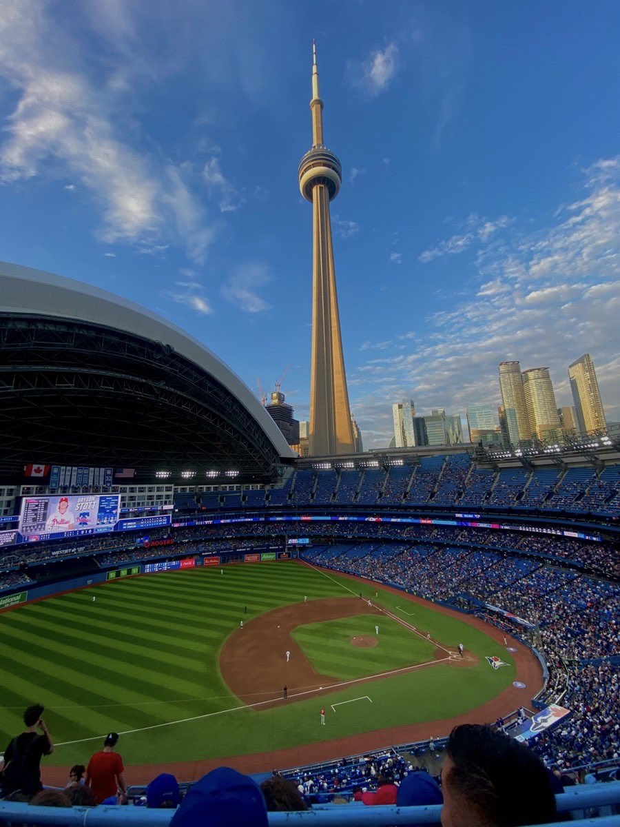 leafscon's tweet photo. in honour of the dome opening for the 1st time this season, may i remind you why toronto has the best ballpark views 🙂‍↕️ https://t.co/4aJf8EyJpD