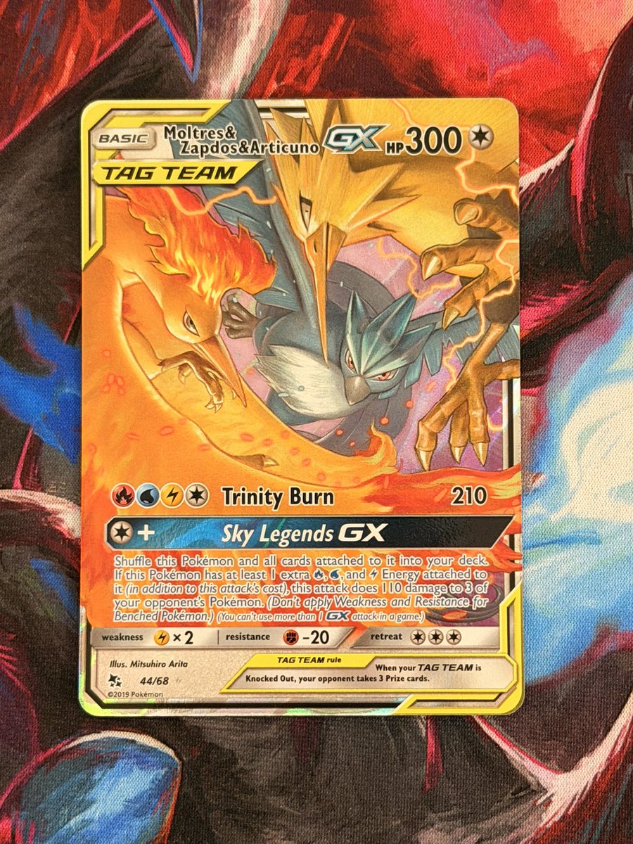 CharizardReign tweet media