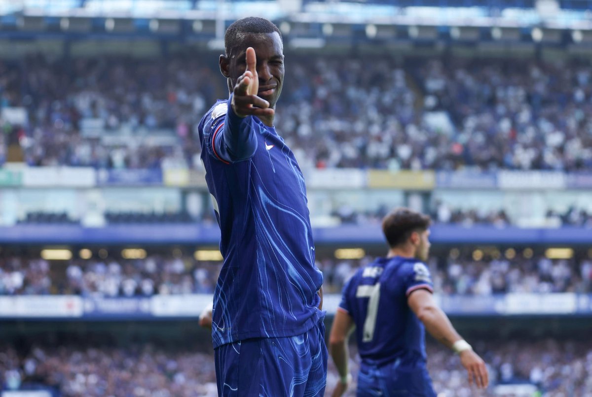 latabernablue's tweet photo. Nicolás Jackson, queréis un last dance o deberíamos venderle⁉️ #CFC https://t.co/dRs0pIdYMD