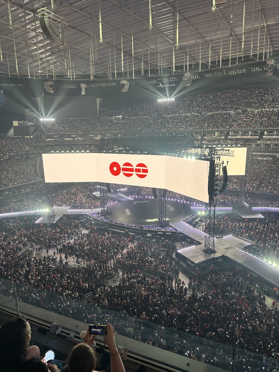 twcebkdboratato's tweet photo. @thebtstimes Allegiant Sec 335 Row 3 Seat 5 https://t.co/aTrxmKKmuS