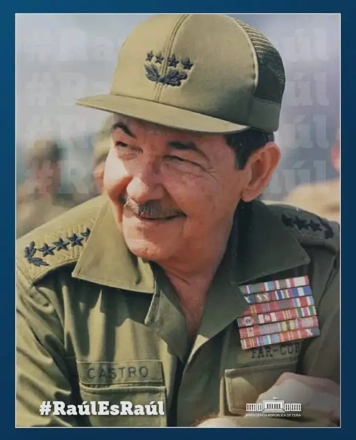 EspecialPalma's tweet photo. Reafirmamos nuestro compromiso con la Patria y el respaldo total al General de Ejército Raúl Castro Ruz.  Una vez más ratificamos  nuestra vocación de lucha y dignidad.                                             #RaúlEsRaúl.                   @Educ_PalmaS https://t.co/3QFe22ljub