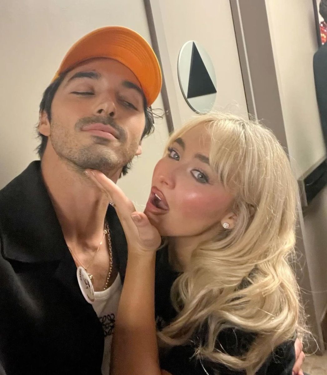 emma 💍 tweet media