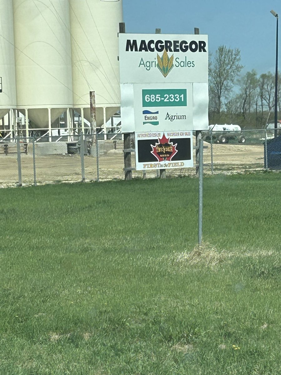 WendyMajor10's tweet photo. Looking for soybeans or have change on acres …. Thunder seed soybeans available at @andreaj44 @PortageAgri location in Macgregor also!!  #firstinthefield #soybean. Give us a call if you have any questions @thunder_seed @renatejochum @Jebber11 @Nicole_L_O @cndaggie https://t.co/0LlIaAtsY8