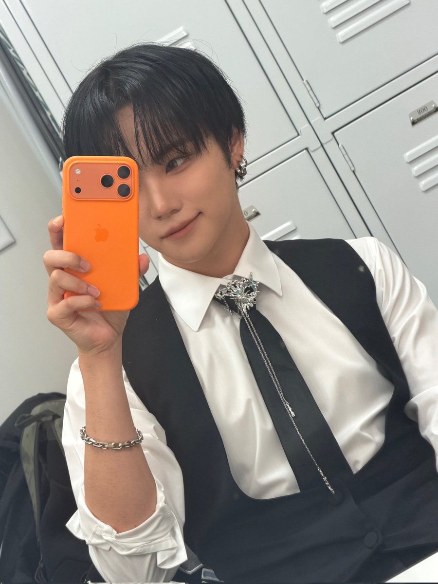 SiyunFr_Fan's tweet photo. 🐯• 24/05/26

☆Weverse☆: Les performances de Dallas et Houston étaient si amusantes! Il pleut beaucoup mais merci aux ANDEARs d'être venu nous voir!! 🙇🥺 Rentrer prudemment et à la prochaine !! 👋👋

#앰퍼샌드원 #AMPERSANDONE
#윤시윤 #SIYUN

~🍥 https://t.co/rqD9IDl2Cf