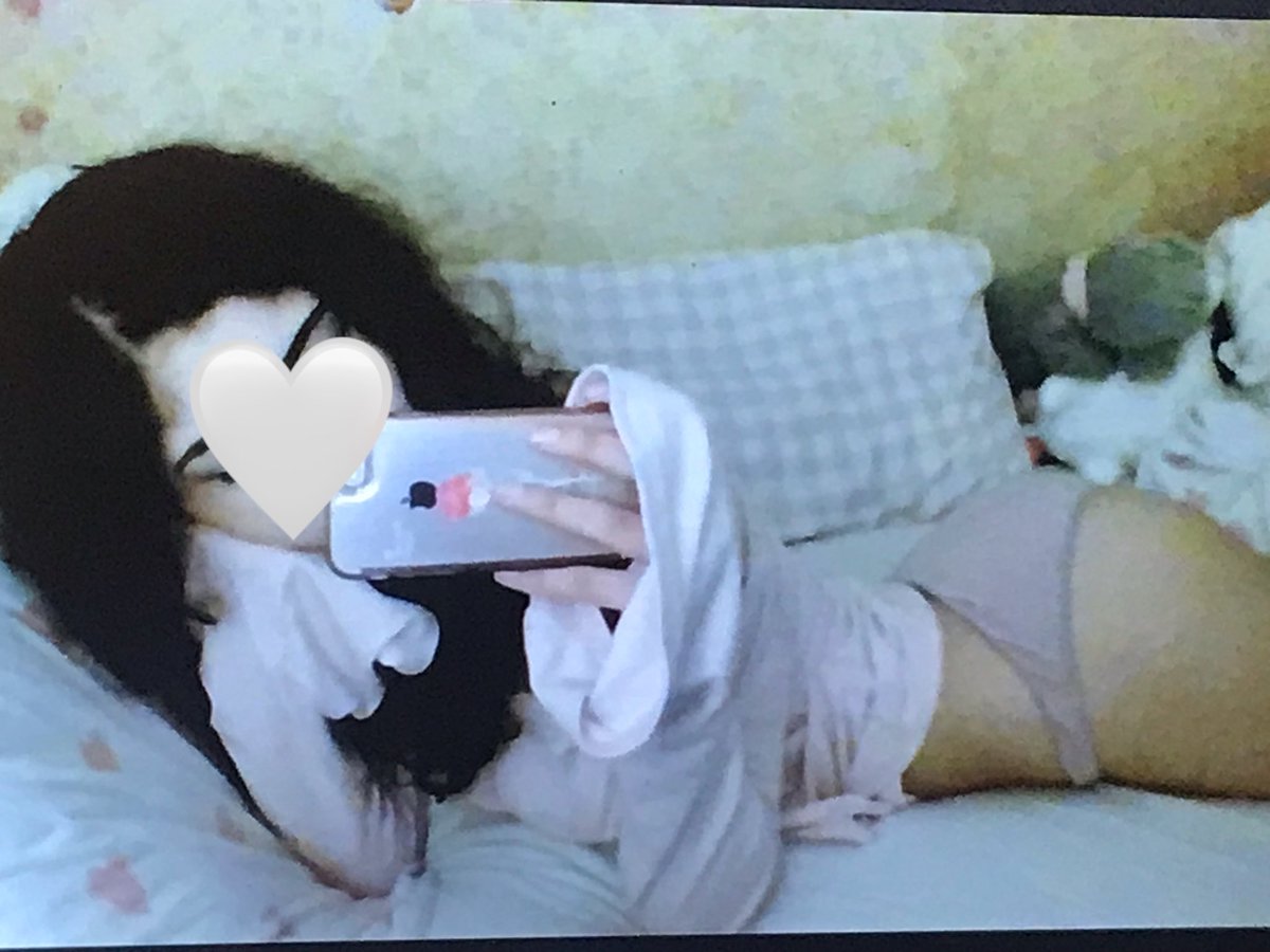 amelia tweet media