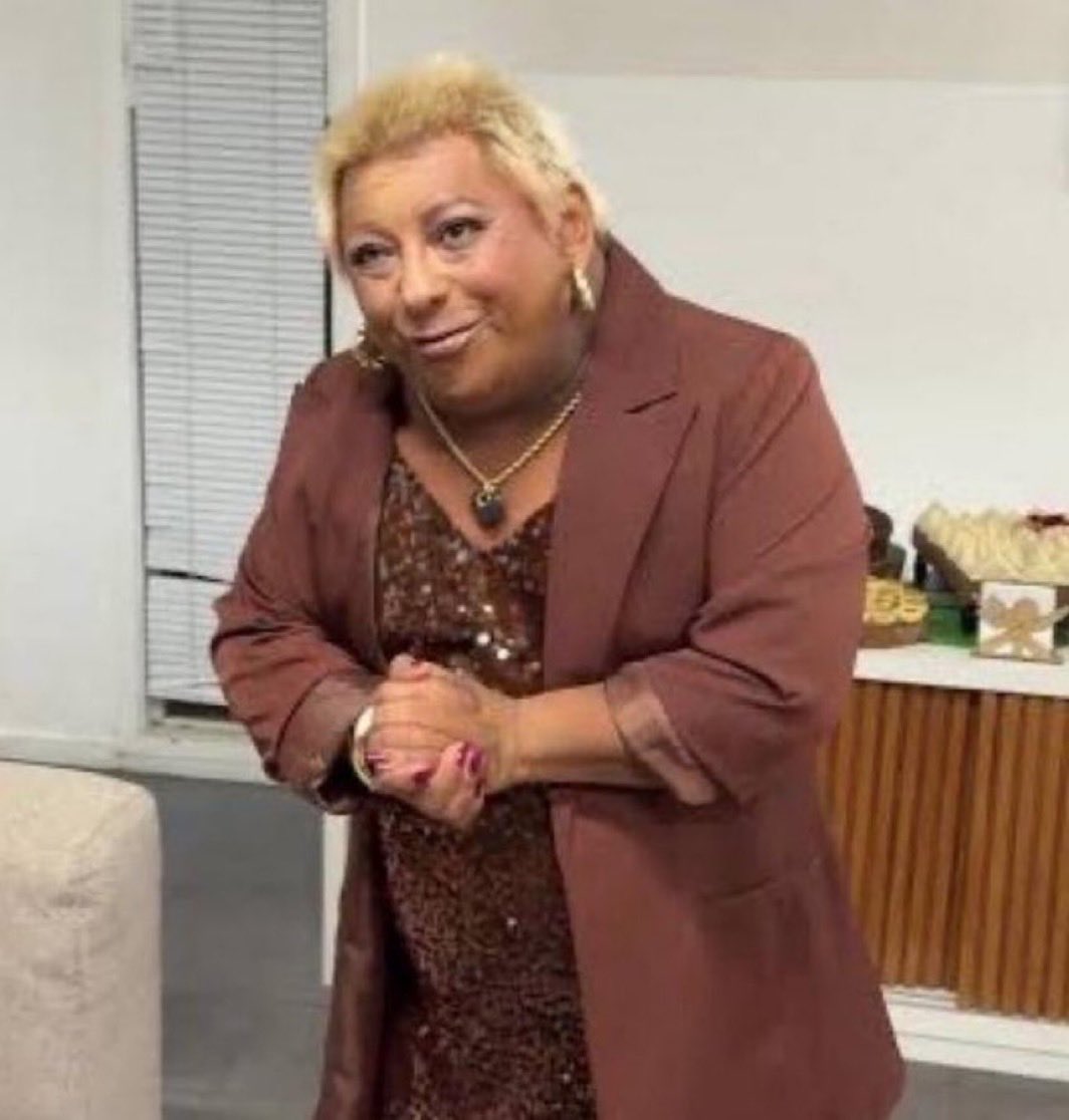 Carla tweet media