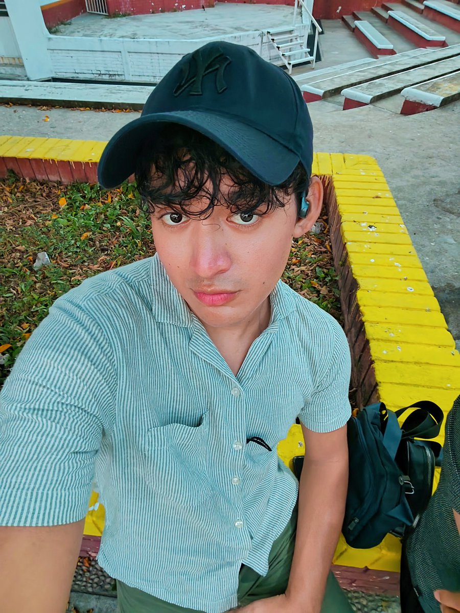 WilliamsVidal__'s tweet photo. No quiero ocultar la forma en que me siento cuando estás a mi lado. 💚🍃 https://t.co/2qJycOLYo4