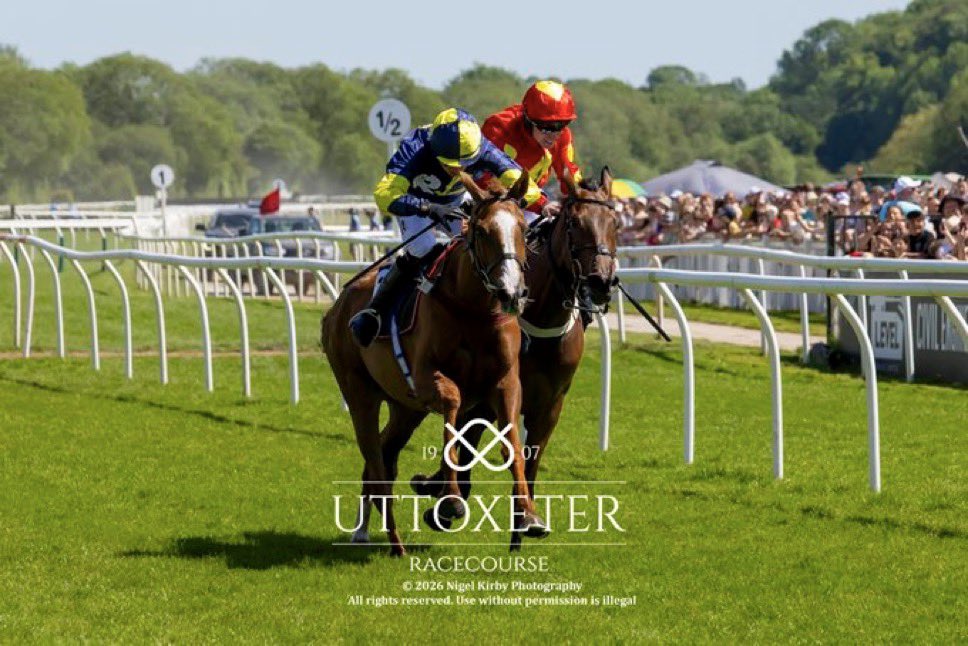 ELavelleracing's tweet photo. Two fantastic days for the team 🎉 and a  very hot bank holiday weekend 😎
Delighted to see Masterinthewoods win at Salisbury and then Pigeon Forge win at Uttoxetor. Huge congratulations to  winning connections and a big thank you to the team 🎉 https://t.co/KF4cTpzpgp
