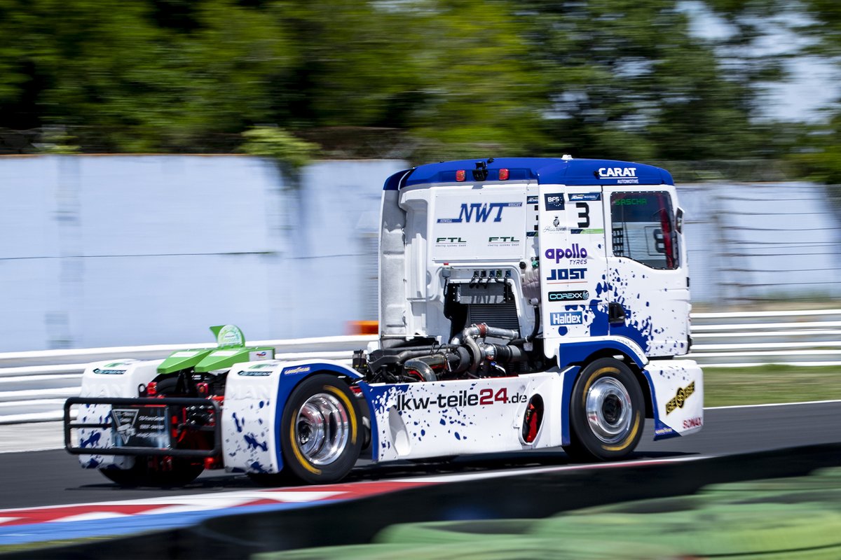 dieseltechnic's tweet photo. 🏁🚛 ¡Arranca la temporada 2026 de carreras de camiones!
La emoción vuelve a los principales circuitos de Europa y, un año más, DT Spare Parts acompañará al piloto profesional Sascha Lenz como patrocinador oficial de su equipo S.L. TruckSport 30. 💪🔥
https://t.co/7TGFhf38dF https://t.co/oKdsmD80r0